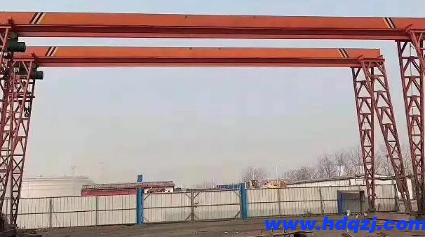 龍門吊的滲油位置如何維修？